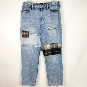 Hollister Ultra High-Rise Mom Acid Wash Patchwork Jean